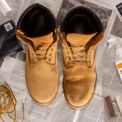 Learn how to wash Timberland boots with this boot care kit, featuring cleaner, proofer, and wax.